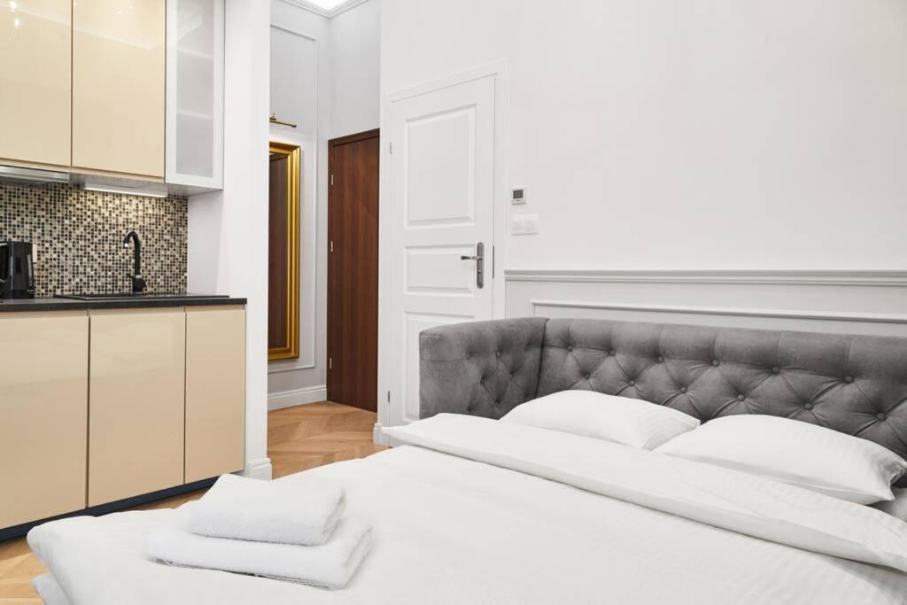 Househost Apartment I: Studencka Street 克拉科夫 外观 照片